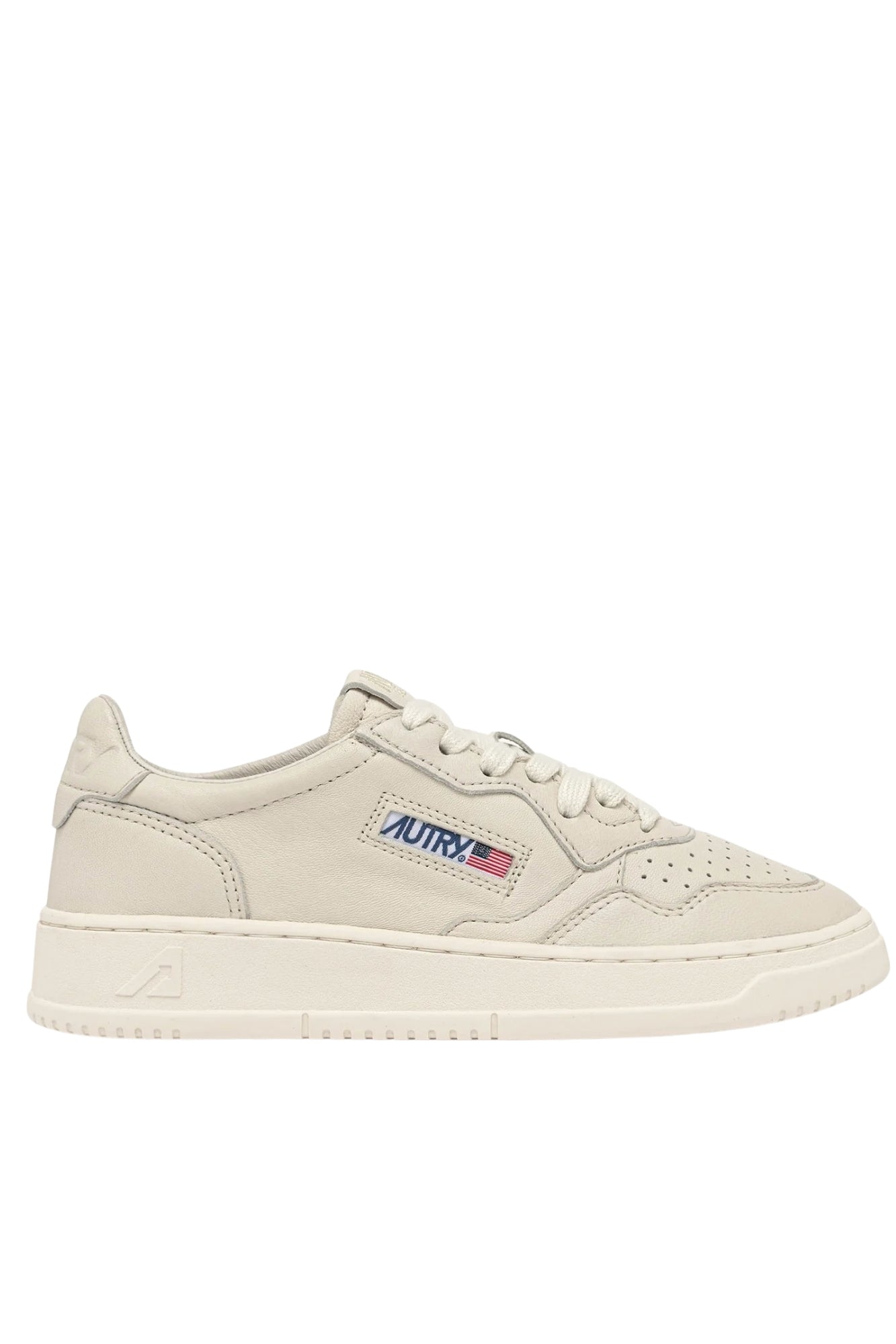 MEDALIST LOW SNEAKERS IN WINTER WHITE NAPA LEATHER