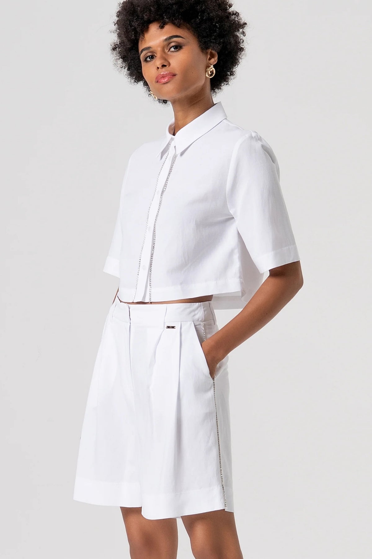 SHORT PANT REGULAR FIT IN WHITE