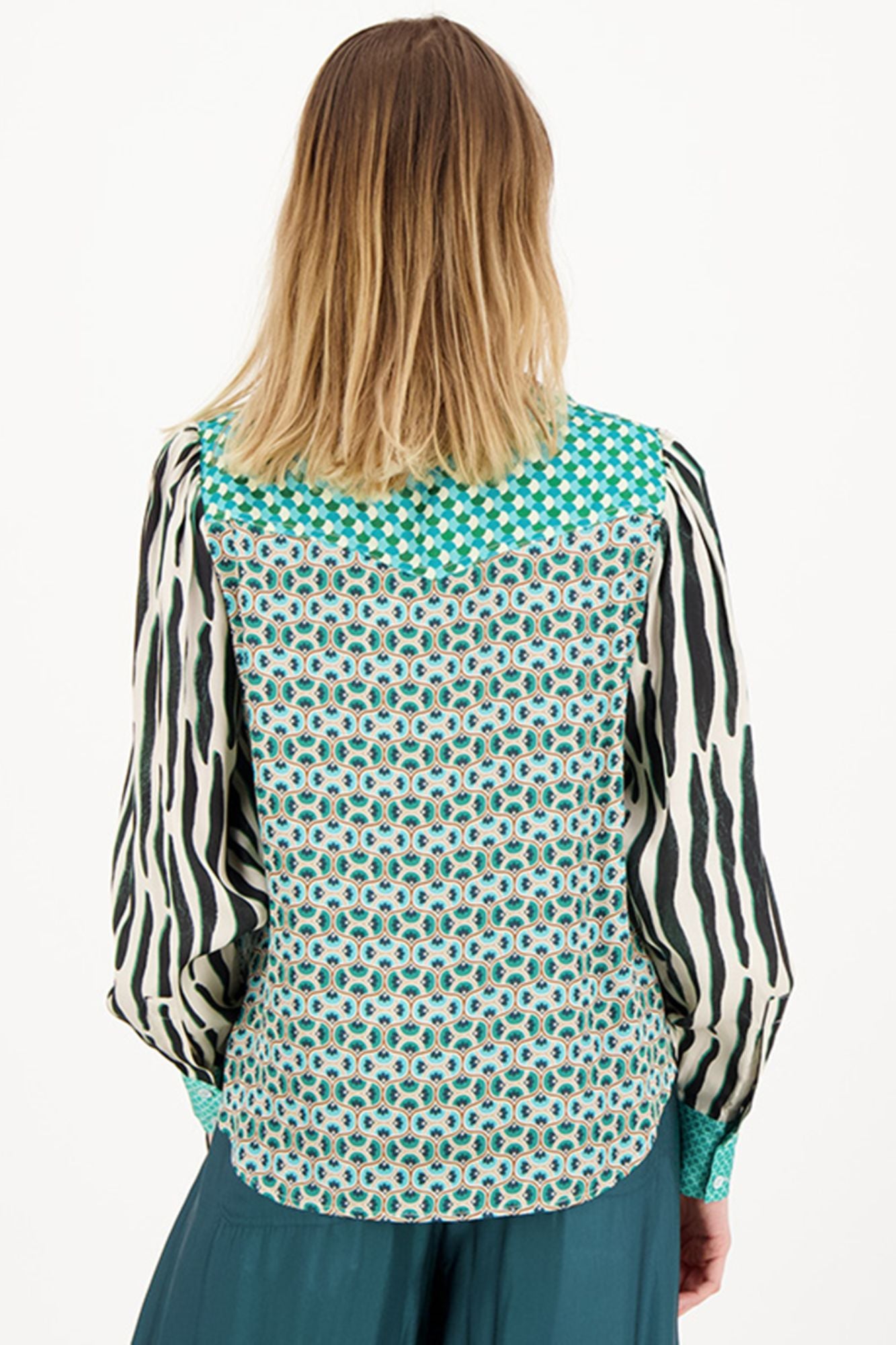 GRACE CROPPED TROPICAL SAFARI SHIRT