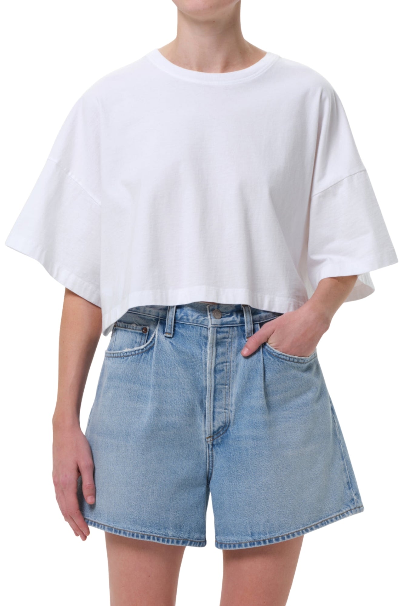 ARLI OVERSIZED CROPPED WHITE TEE