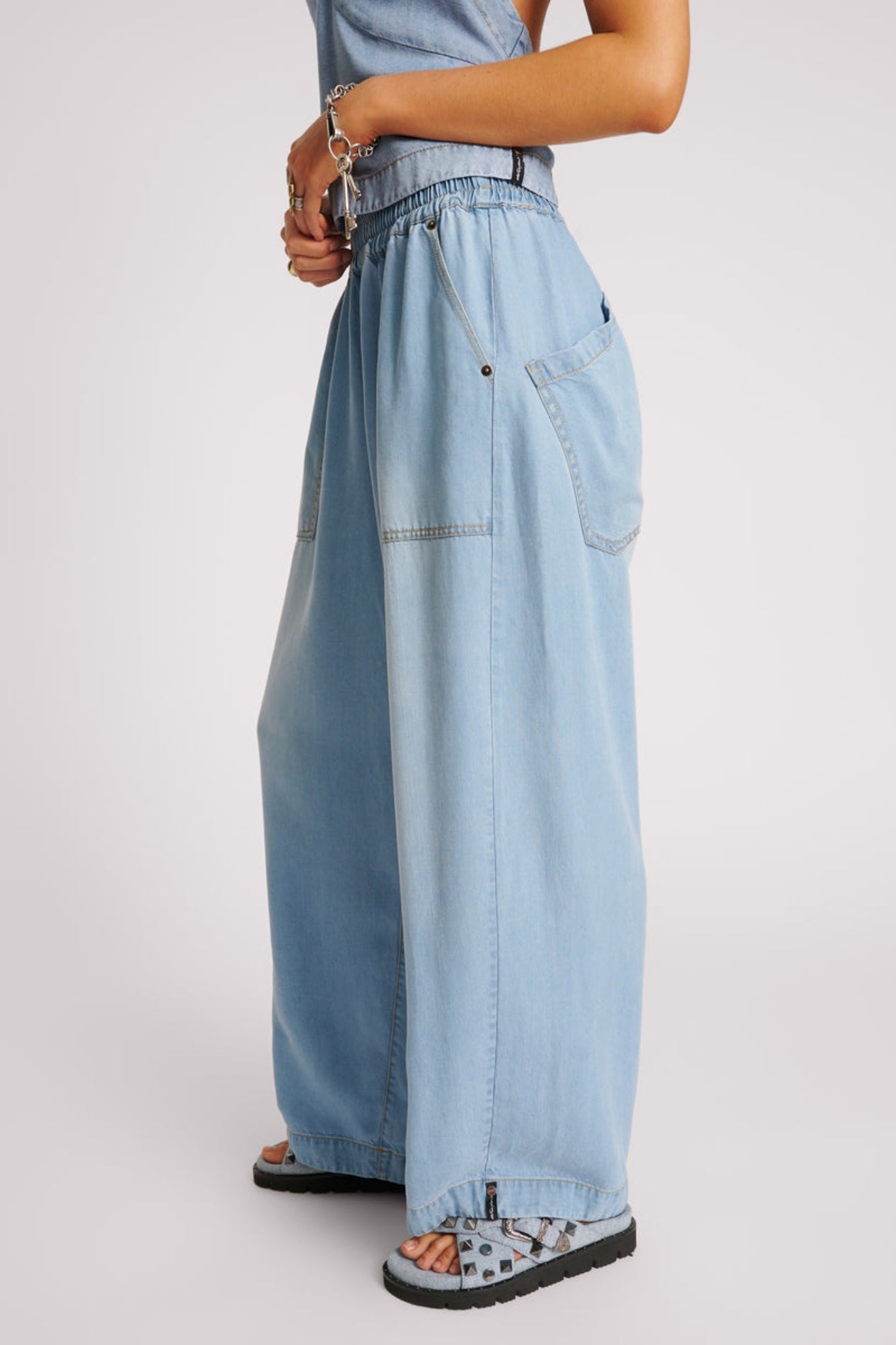 SOFT BLUE TENCEL PARACHUTE PANTS