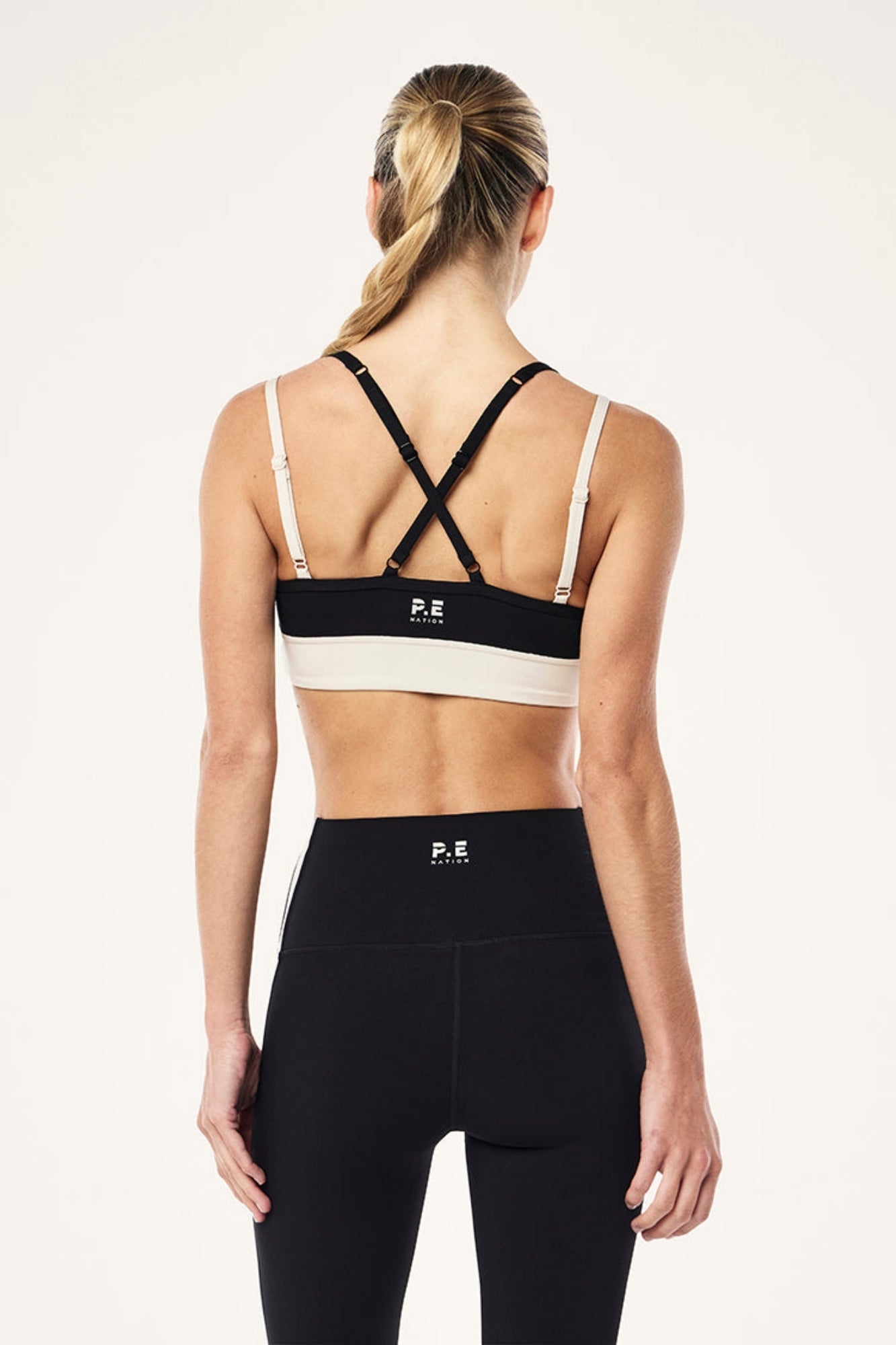 PARAMOUNT BLACK SPORTS BRA