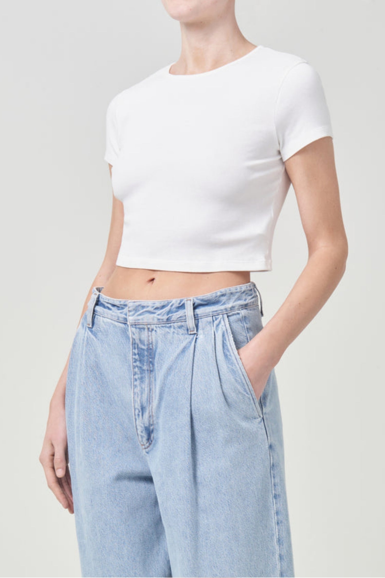 SAVANNAH TEE IN WHITE