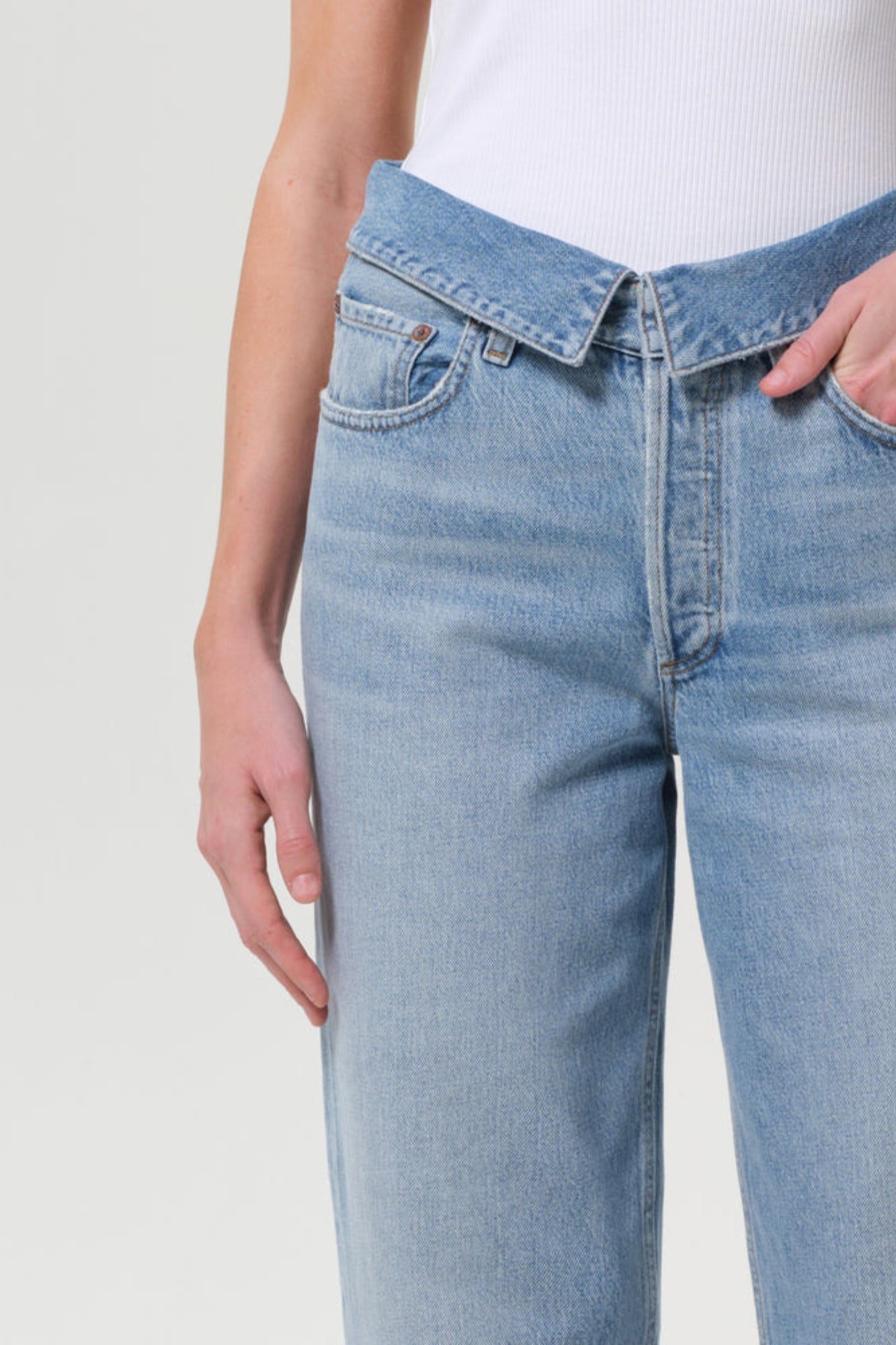 ECHO TAPER JEAN IN SYLLABLE