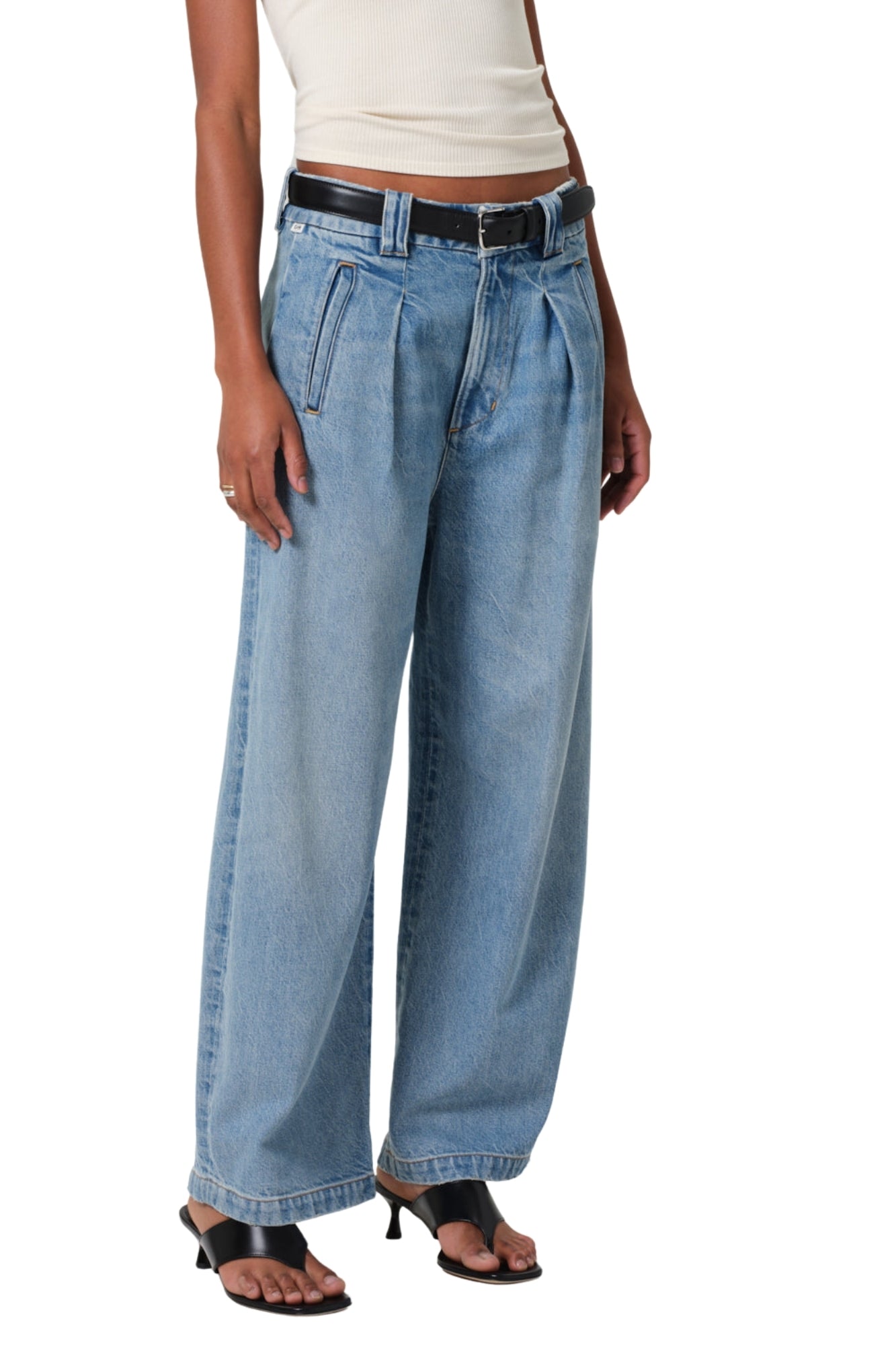 CARA CROPPED PLEATED TROUSER IN AMOURA