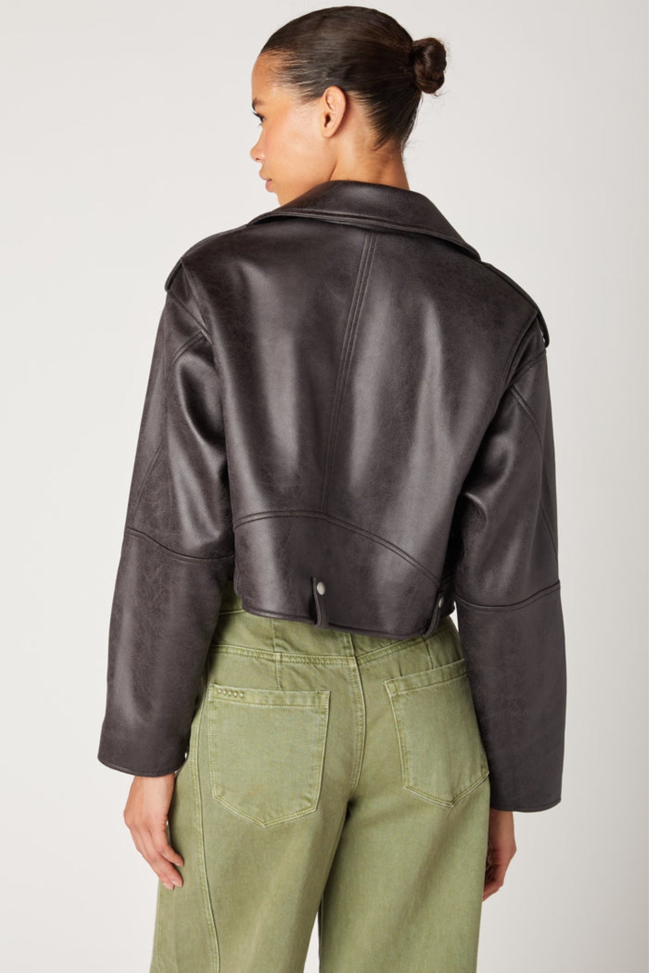 BEHIND THE SCENE JACKET