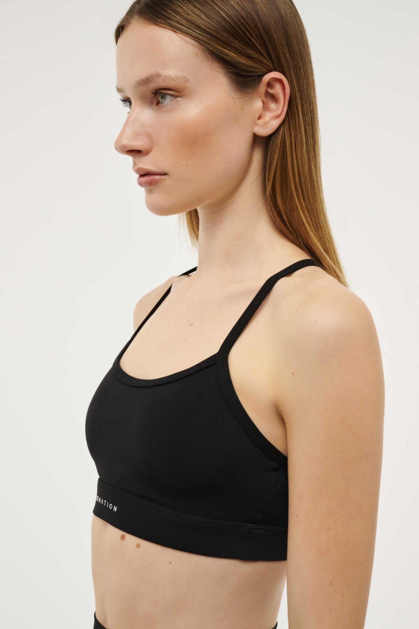 SIGNATURE BLACK SPORTS BRA