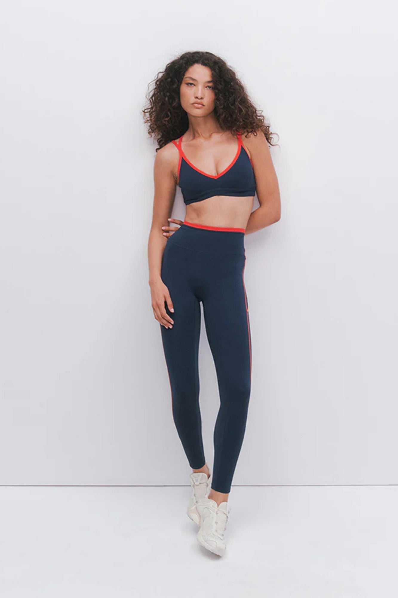 PARAMOUNT SPORTS BRA IN DARK NAVY AND COLLEGE RED