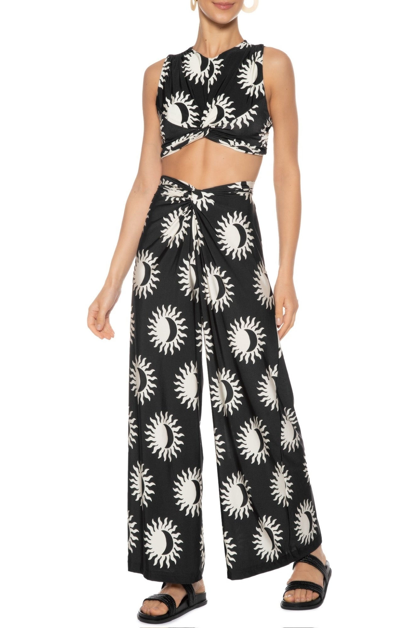 MARE DEL SOL REVERSIBLE BLACK AND WHITE SET