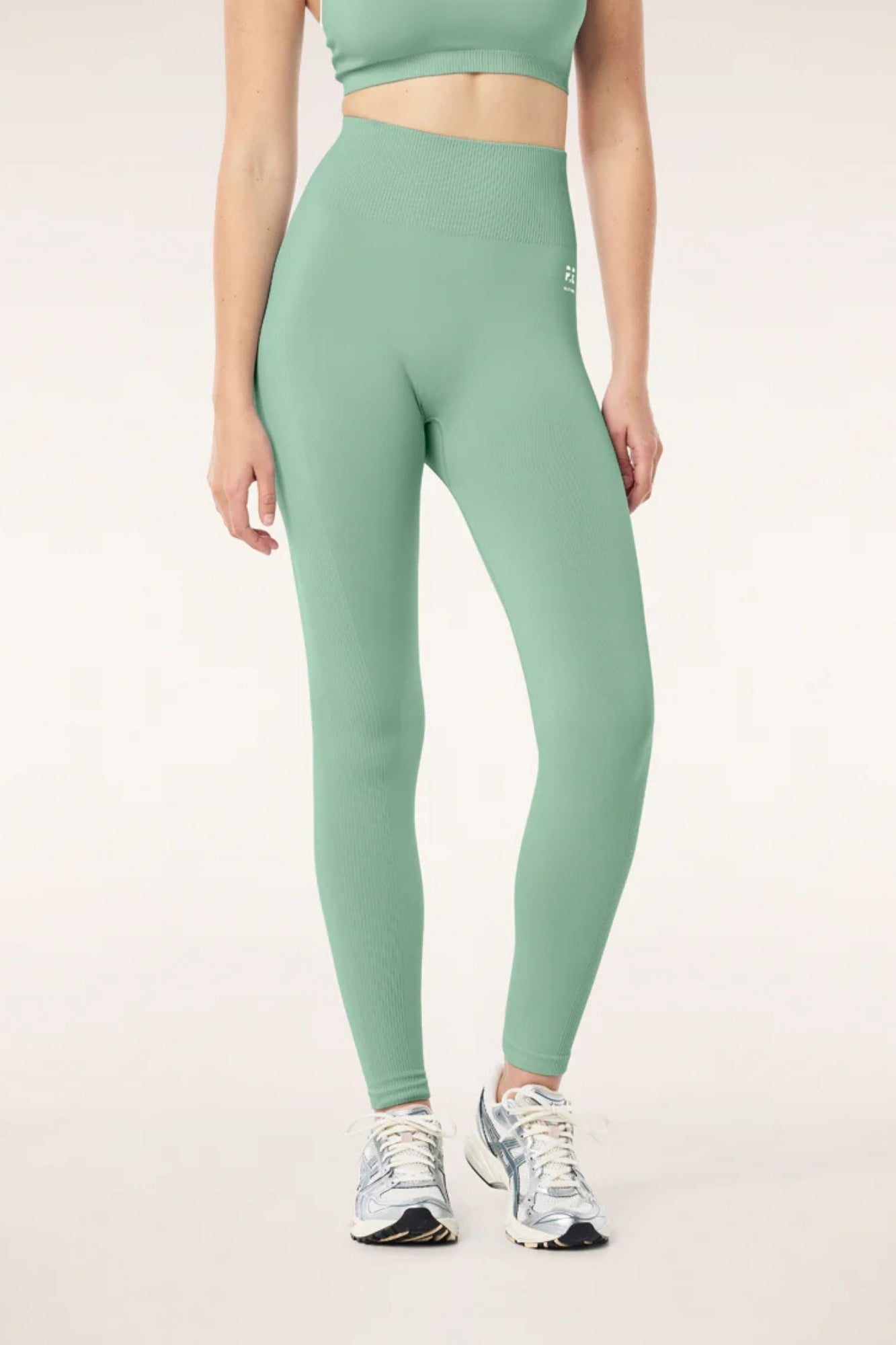 RESTORE BASIL SEAMLESS LEGGING