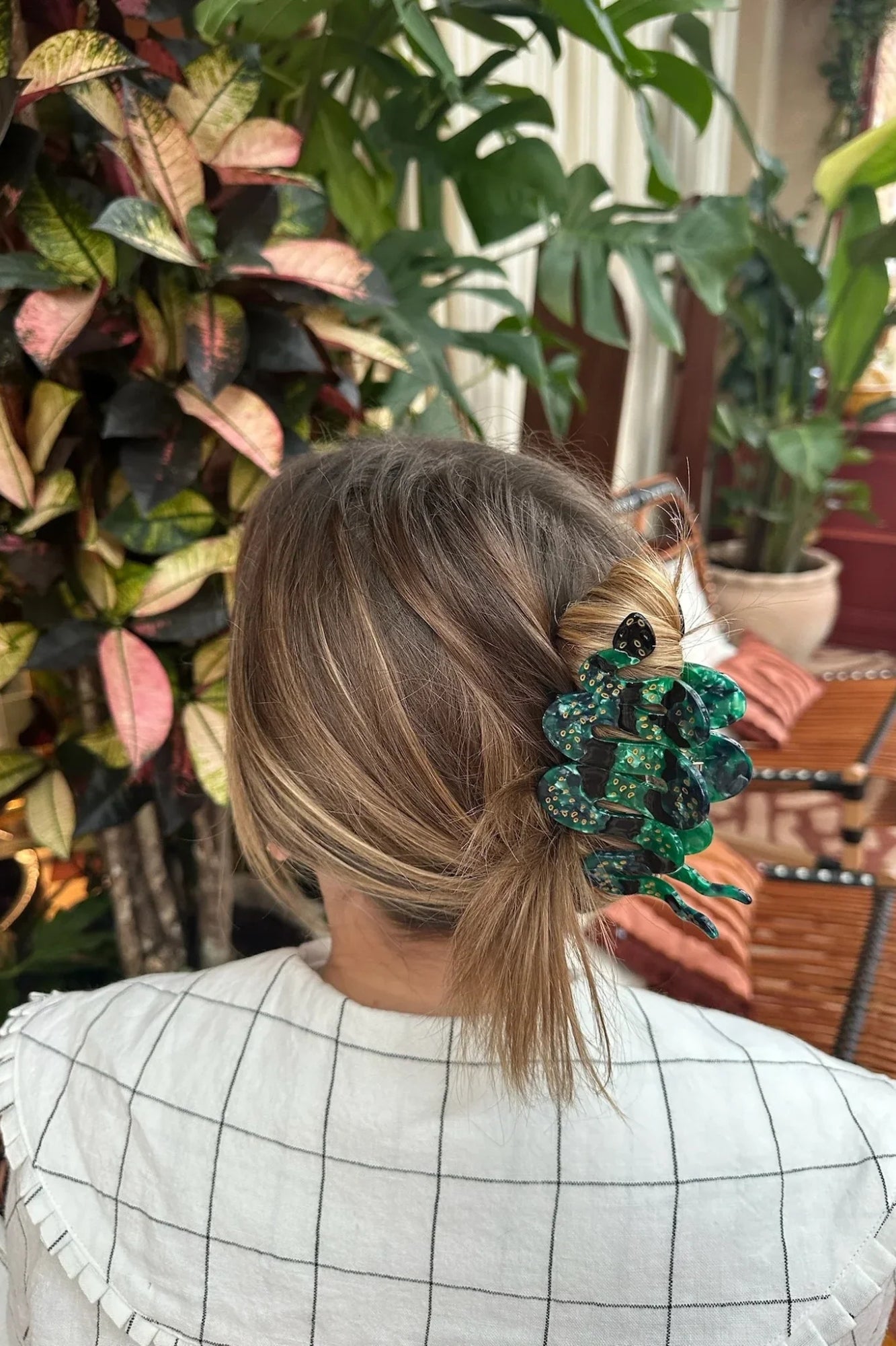 HAND PAINTED GREEN SNAKE CLAW HAIR CLIP