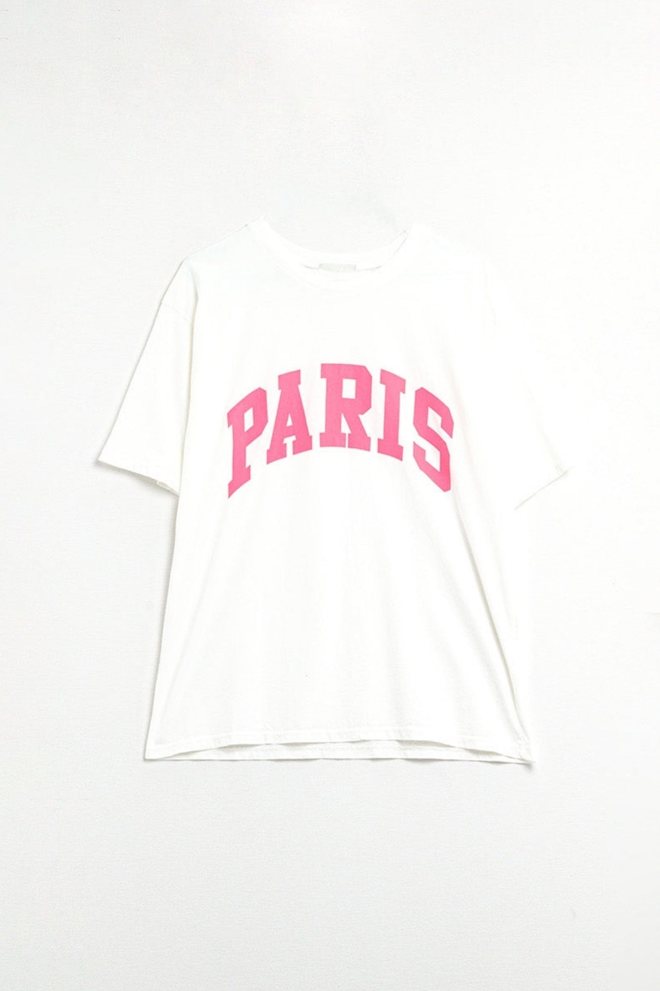 WHITE PARIS RELAXED T-SHIRT WITH PINK LETTERS