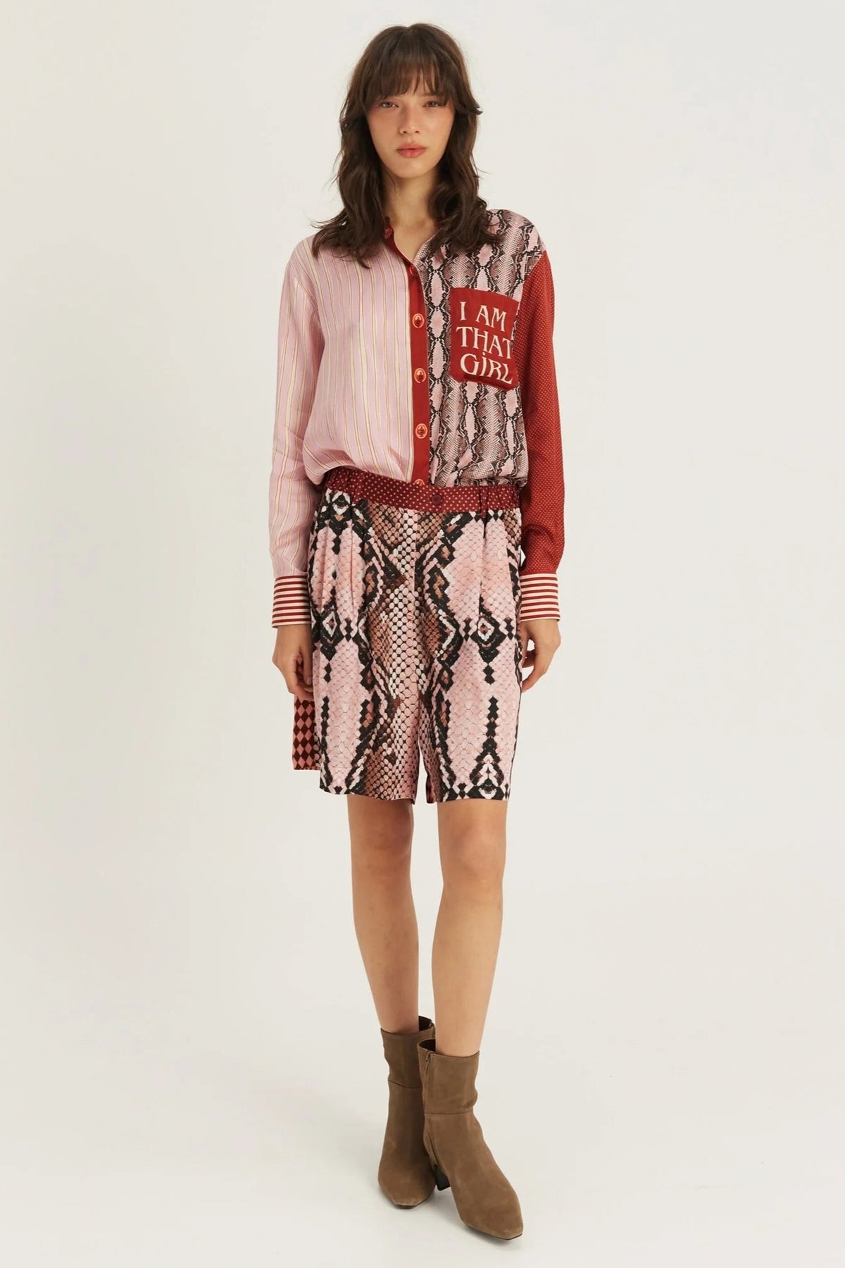 JULIETTE RED AURA PLEATED SHORT