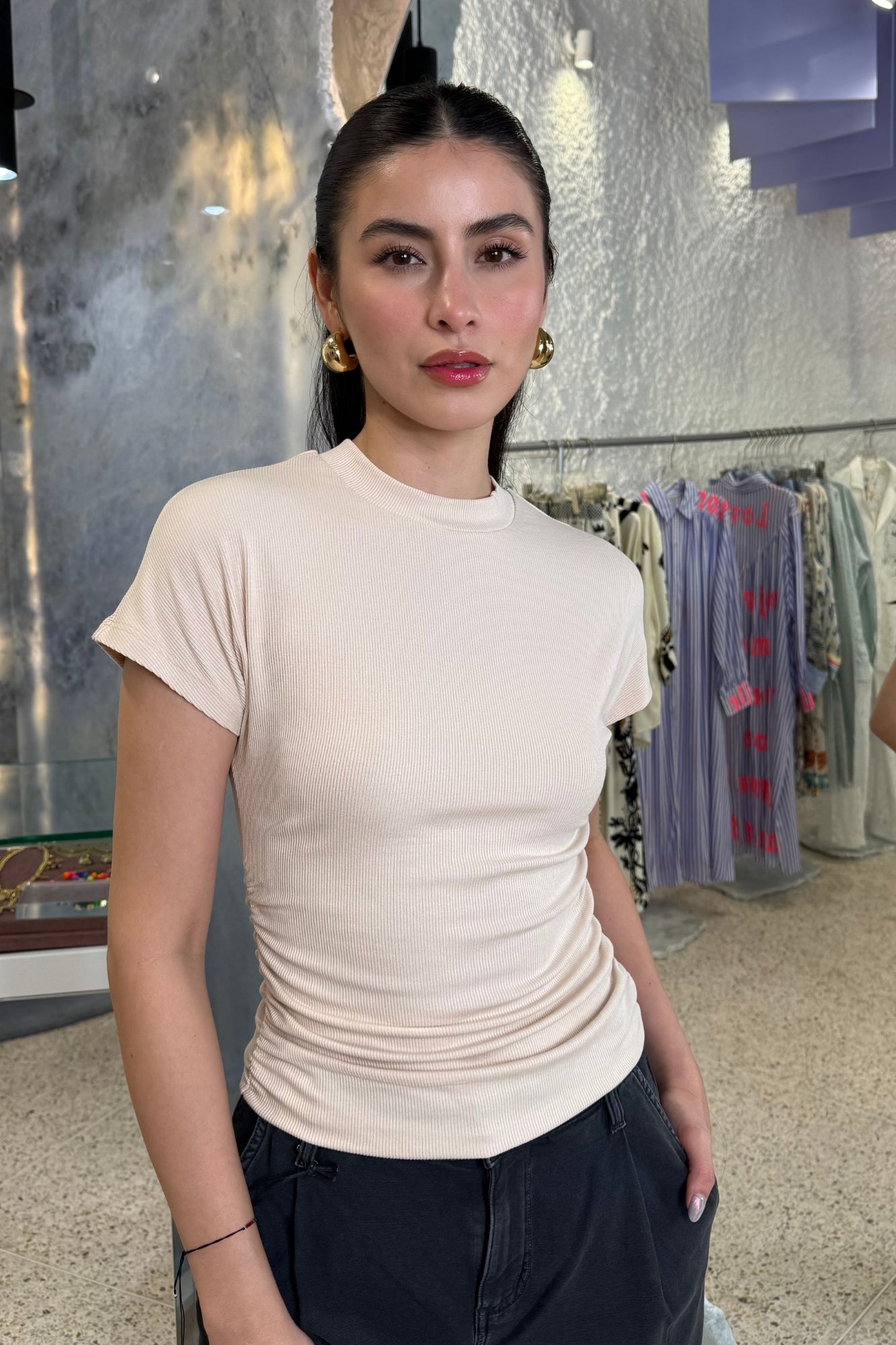 DANI SHORT SLEEVE BONE TOP