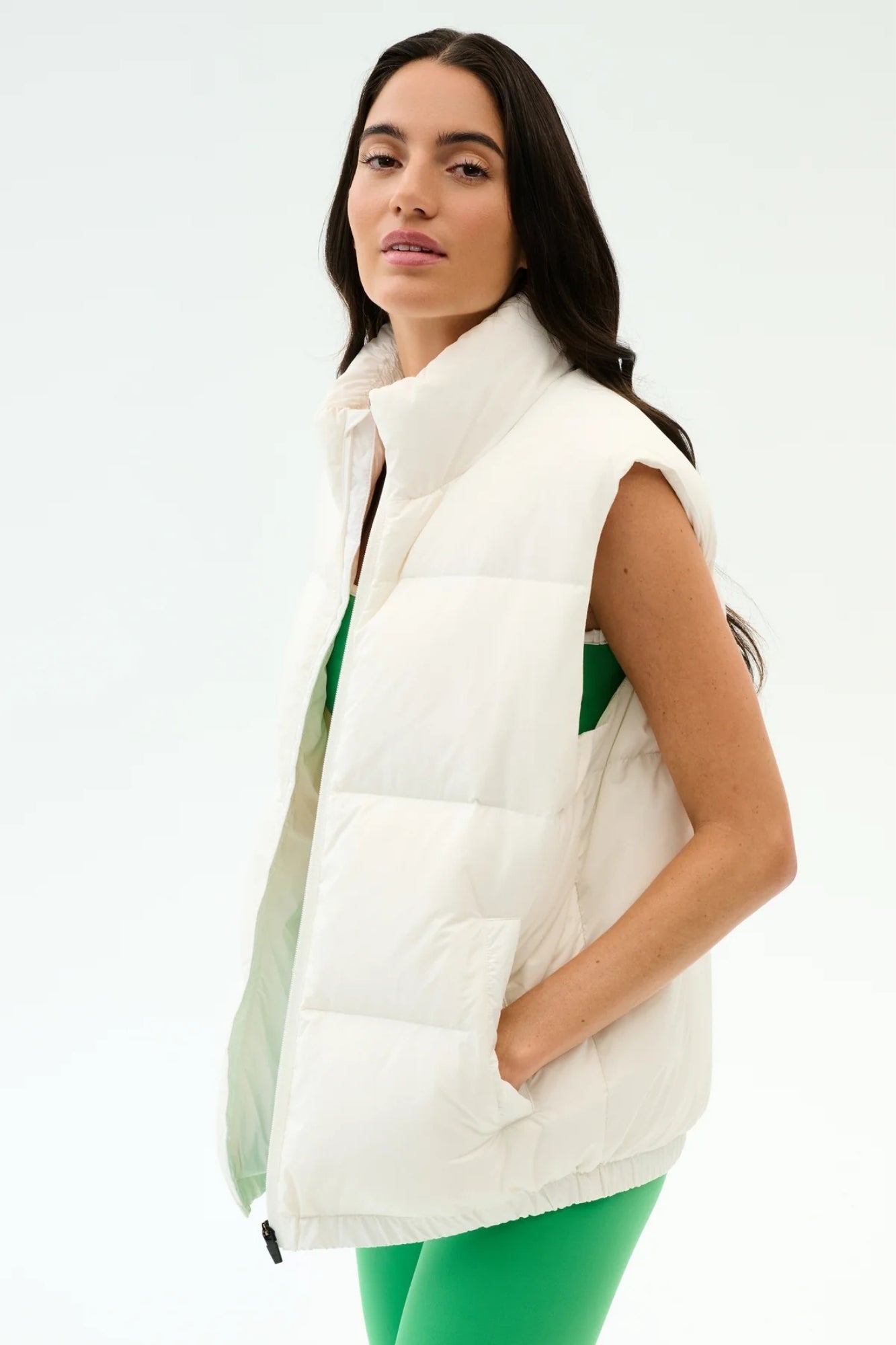 SUMMIT NYLON PUFFER WHITE VEST