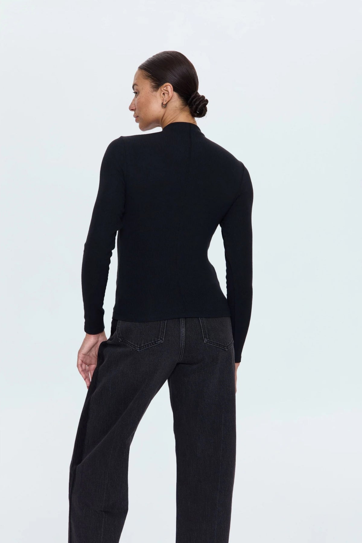 DARA LONG SLEEVE FUNNEL NOIR NECK TOP
