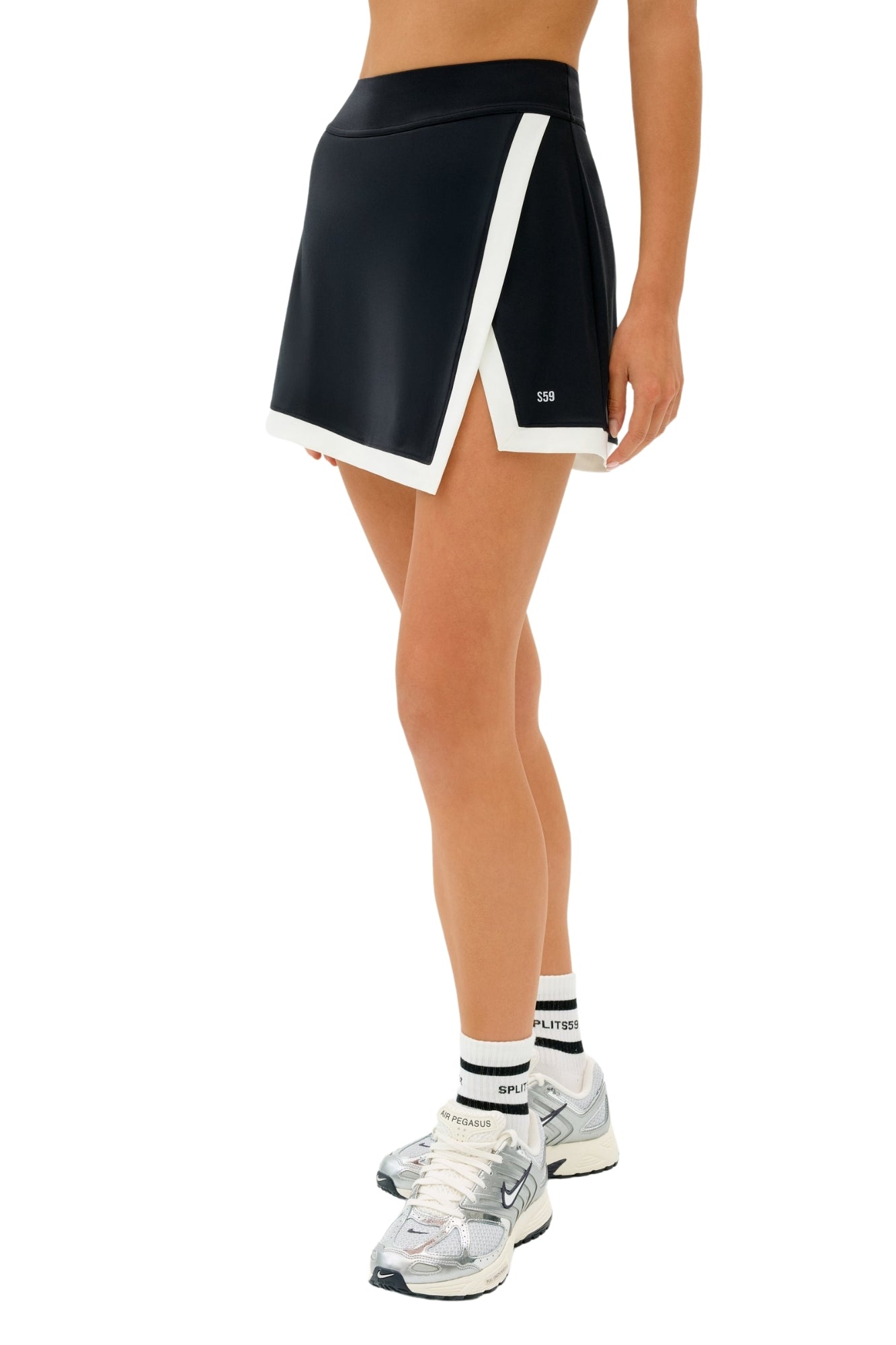 MONAH RIGOR BLACK AND WHITE SKORT