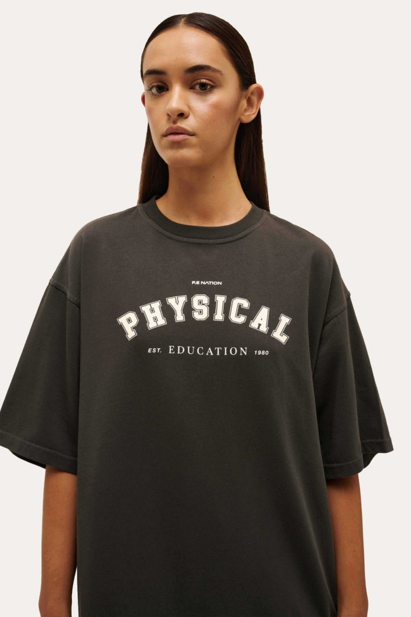 PHYSICAL OVERSIZE WASHED BLACK TEE