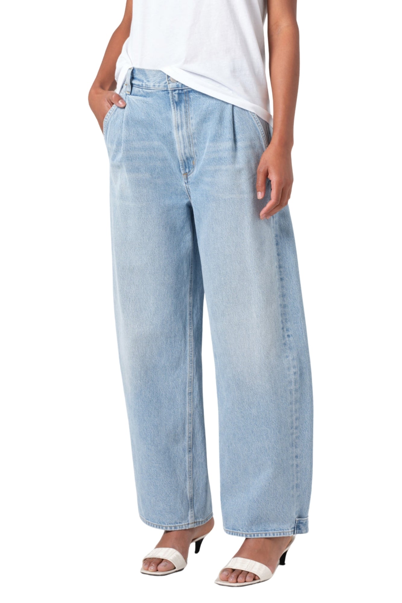 DARSHA JEAN IN REPLICA