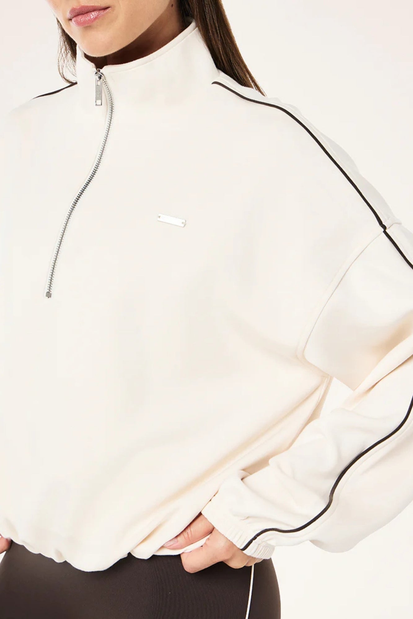 PRECISION ZIP THRU IN WHISPER WHITE