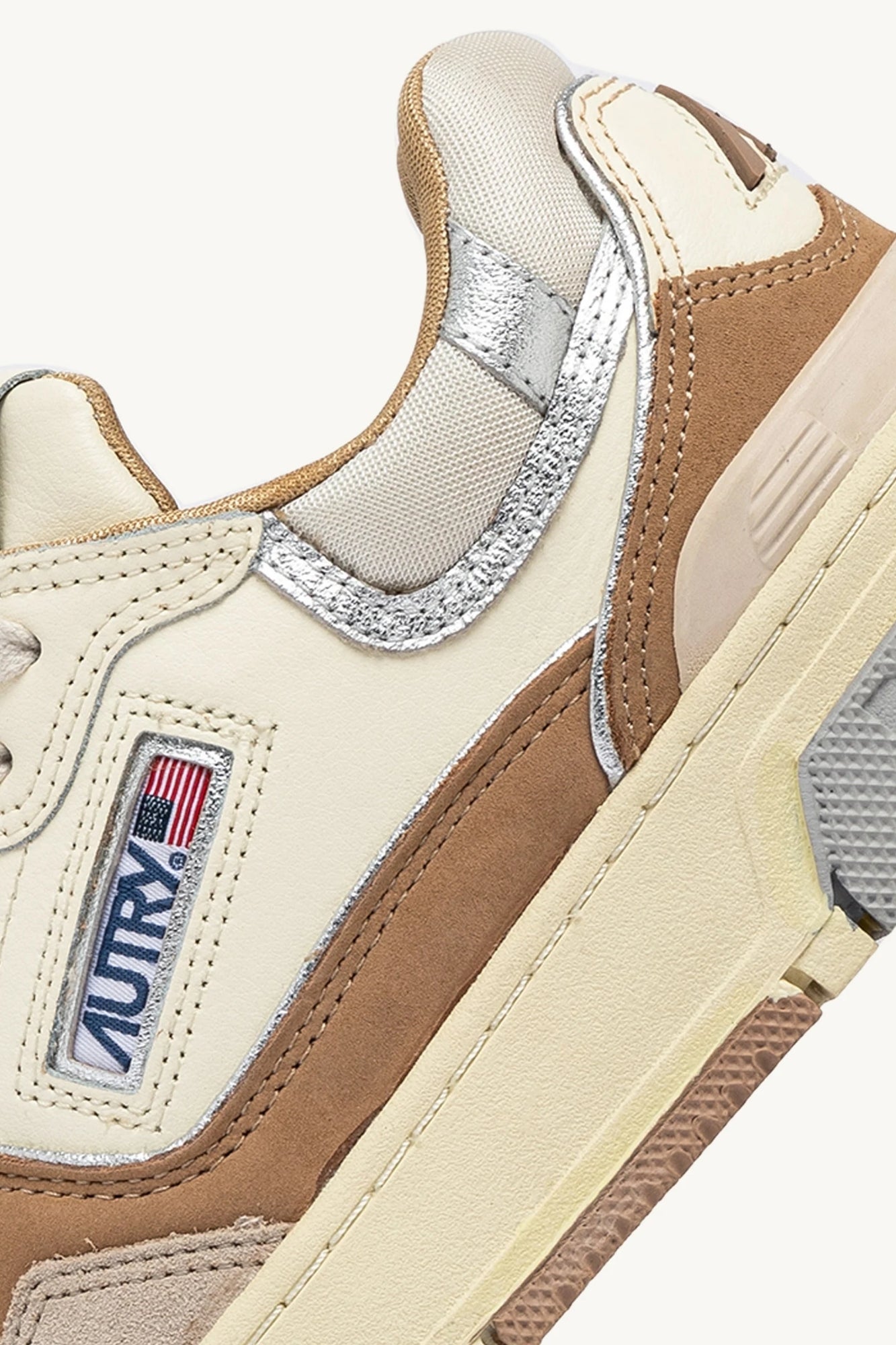 CLC LOW SNEAKERS IN BEIGE AND SILVER SUEDE AND NUBUCK