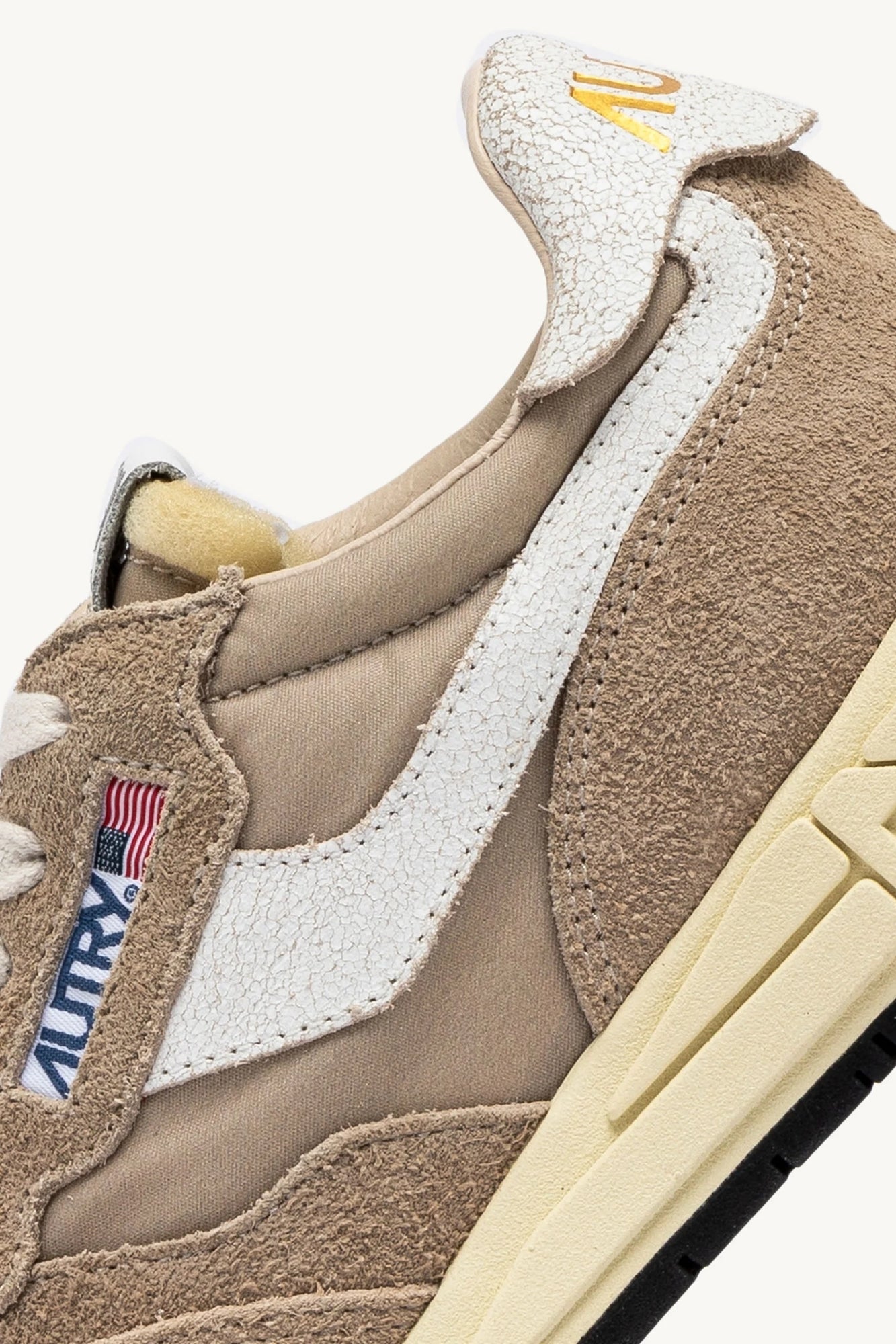 REELWIND LOW SNEAKERS IN PEPPER AND WHITE SUEDE AND NYLON