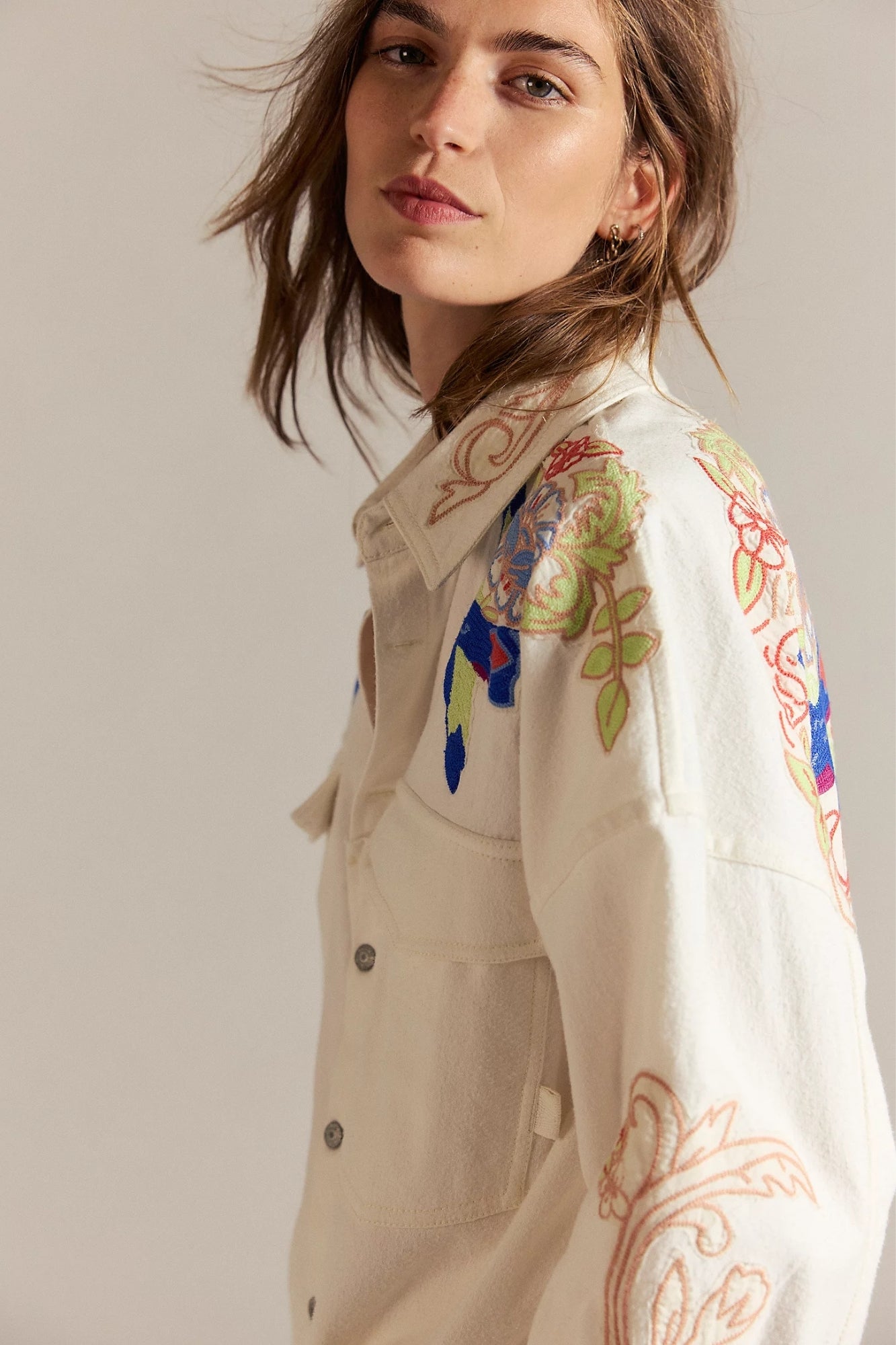 TAKE FLIGHT EMBROIDERED SHIRT IN SNOW BELL COMBO