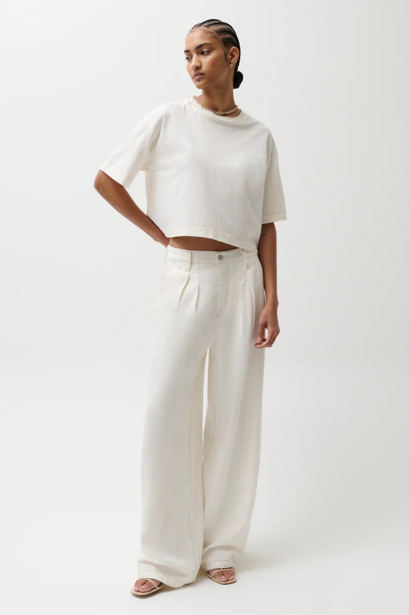 DELPHINE PLEATED WIDE LEG IN OFF WHITE