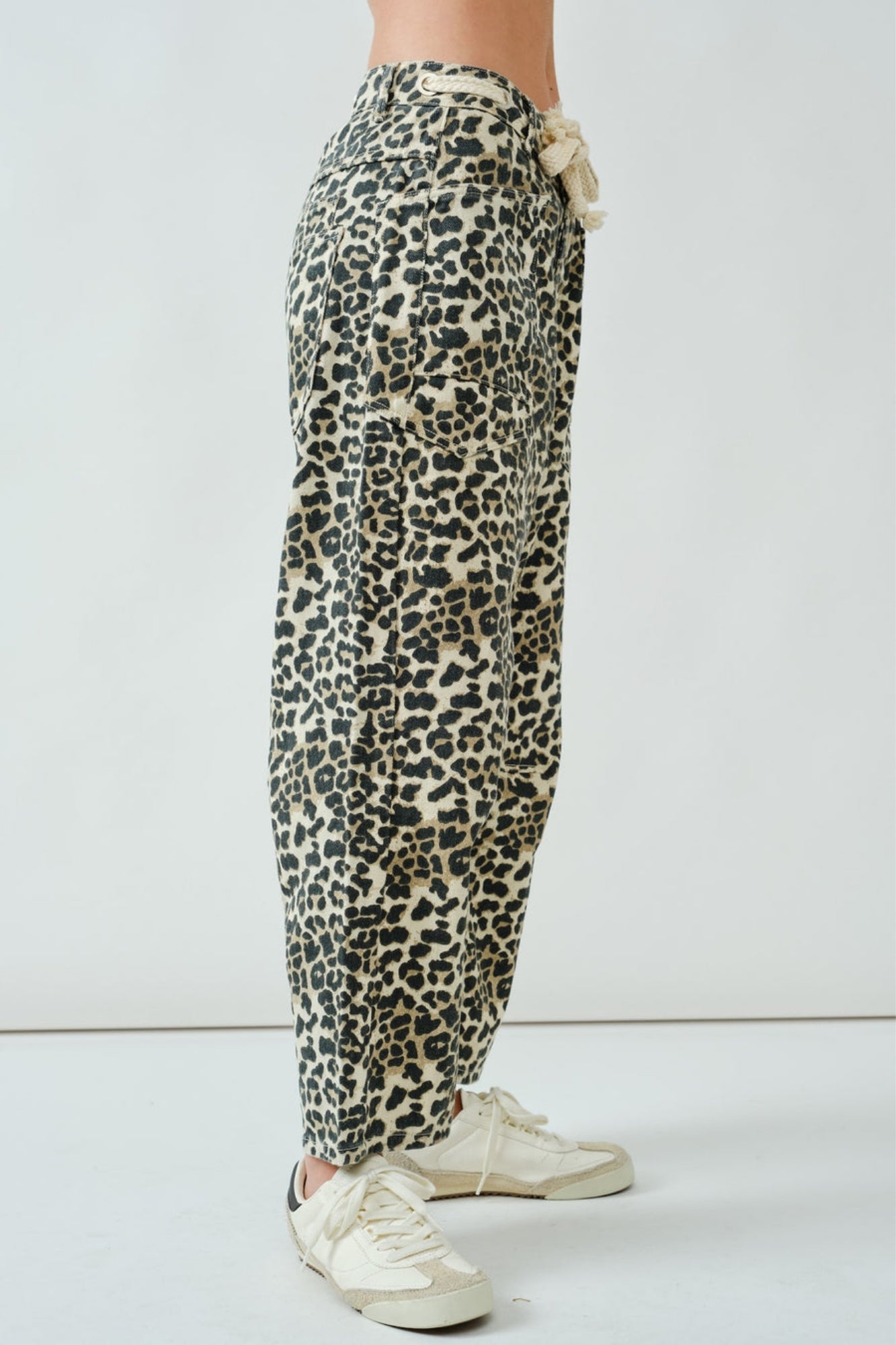 BARREL LEOPARD DENIM PANT