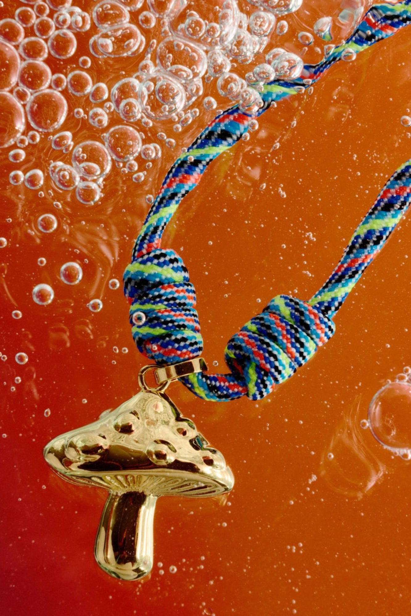TRIPPY CORD NECKLACE