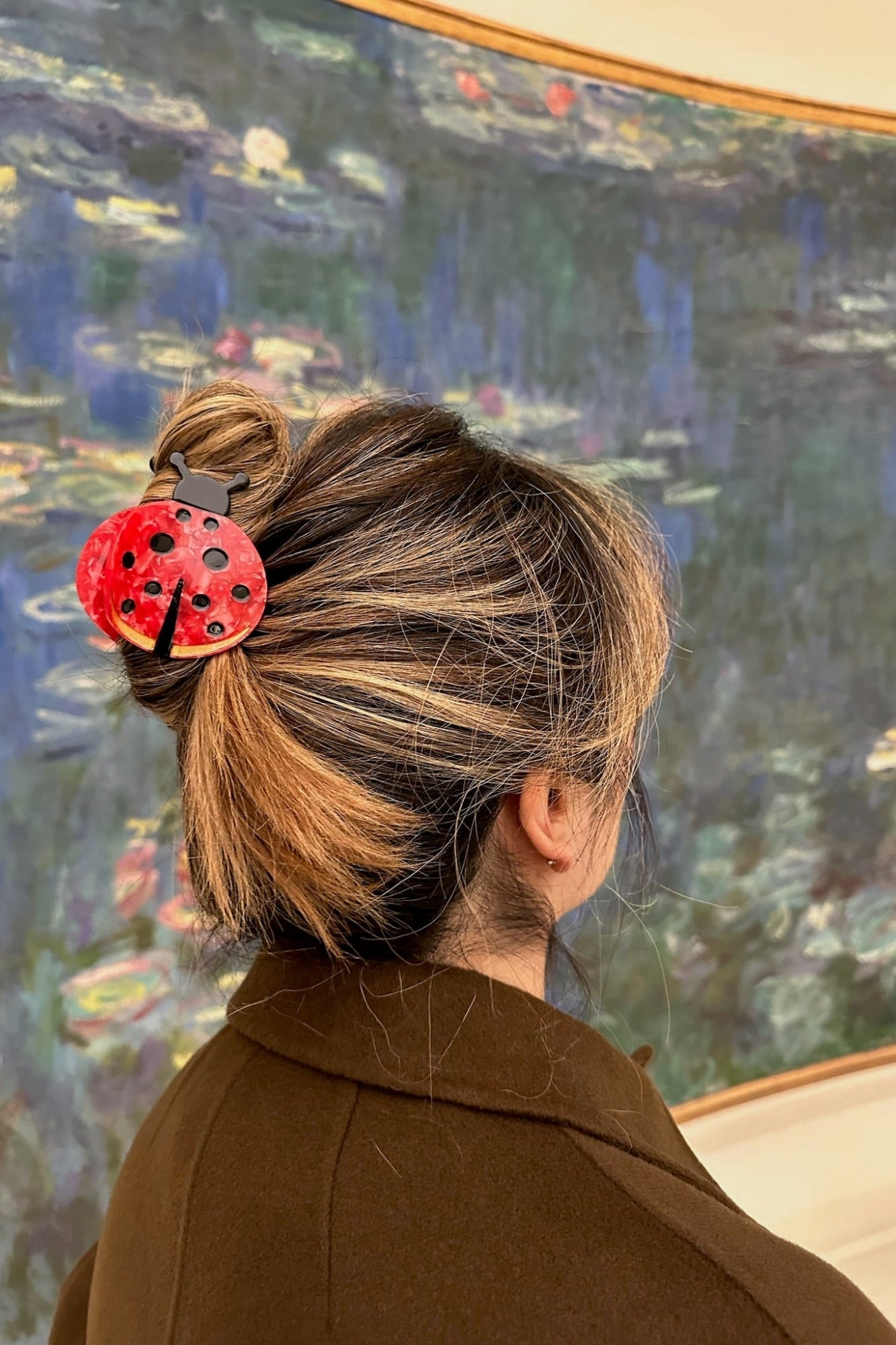 LADYBUG CLAW HAIR CLIP