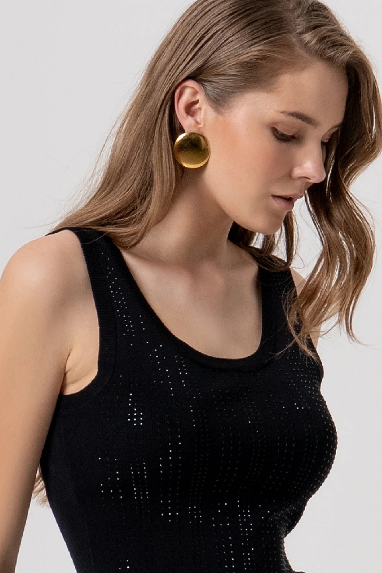 EMBELLISHED TANK TOP IN BLACK