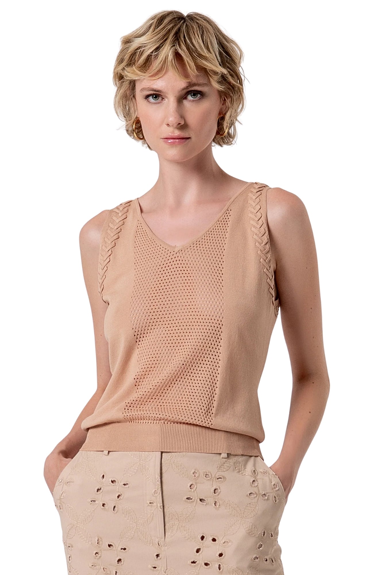 KNITTED TANK TOP IN BEIGE