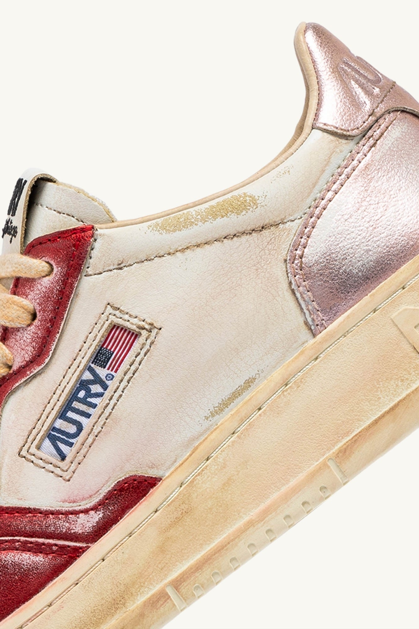MEDALIST LOW SUPER VINTAGE SNEAKERS IN RED AND PINK BRUSHED LEATHER