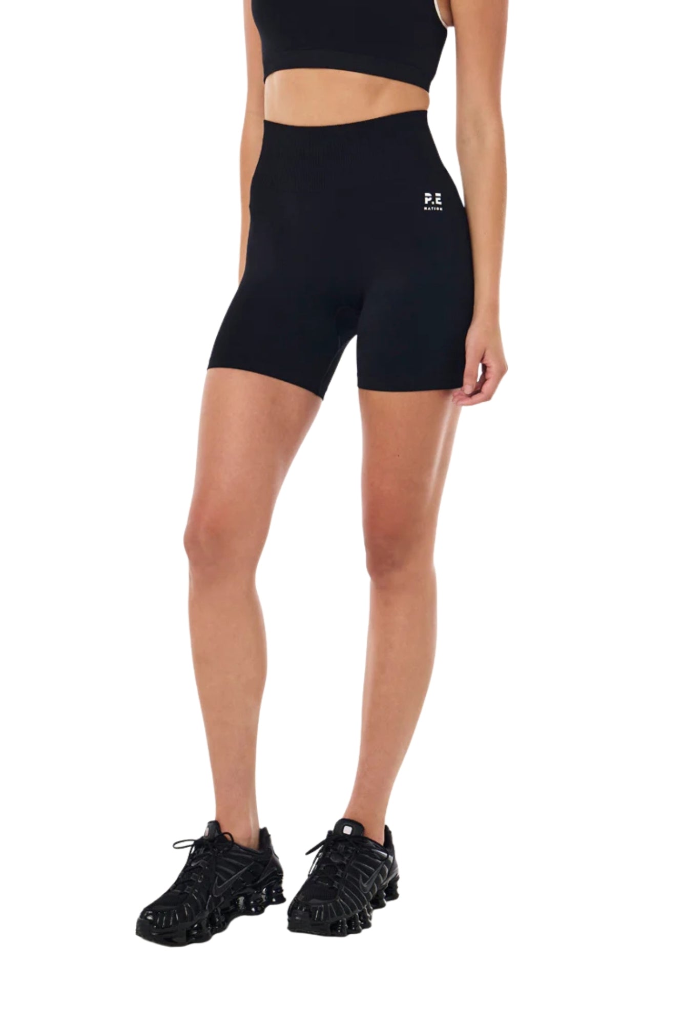 RESTORE SEAMLESS BIKE SHORT IN BLACK