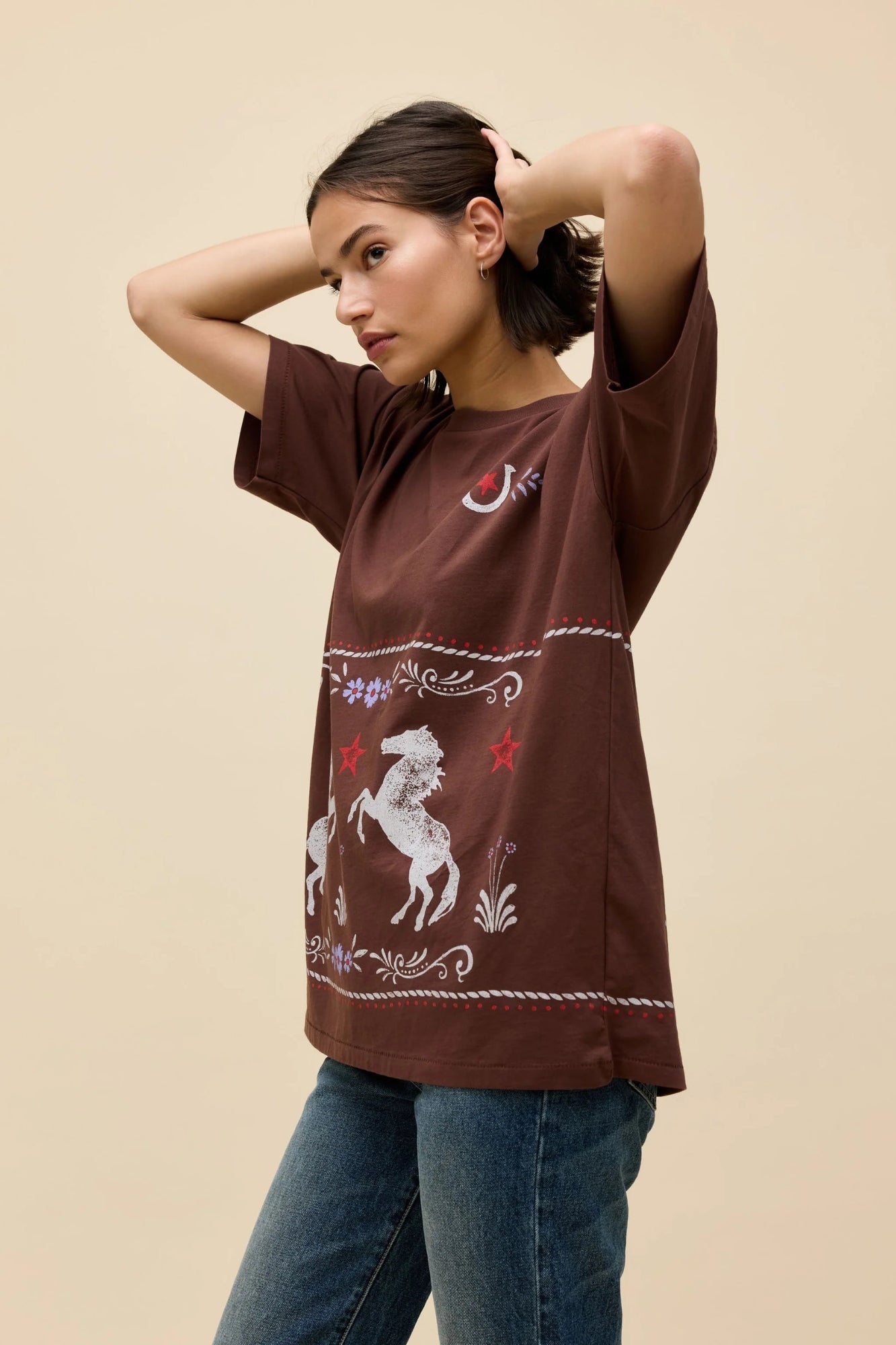 FLORAL HORSE PATTERN MERCH TEE