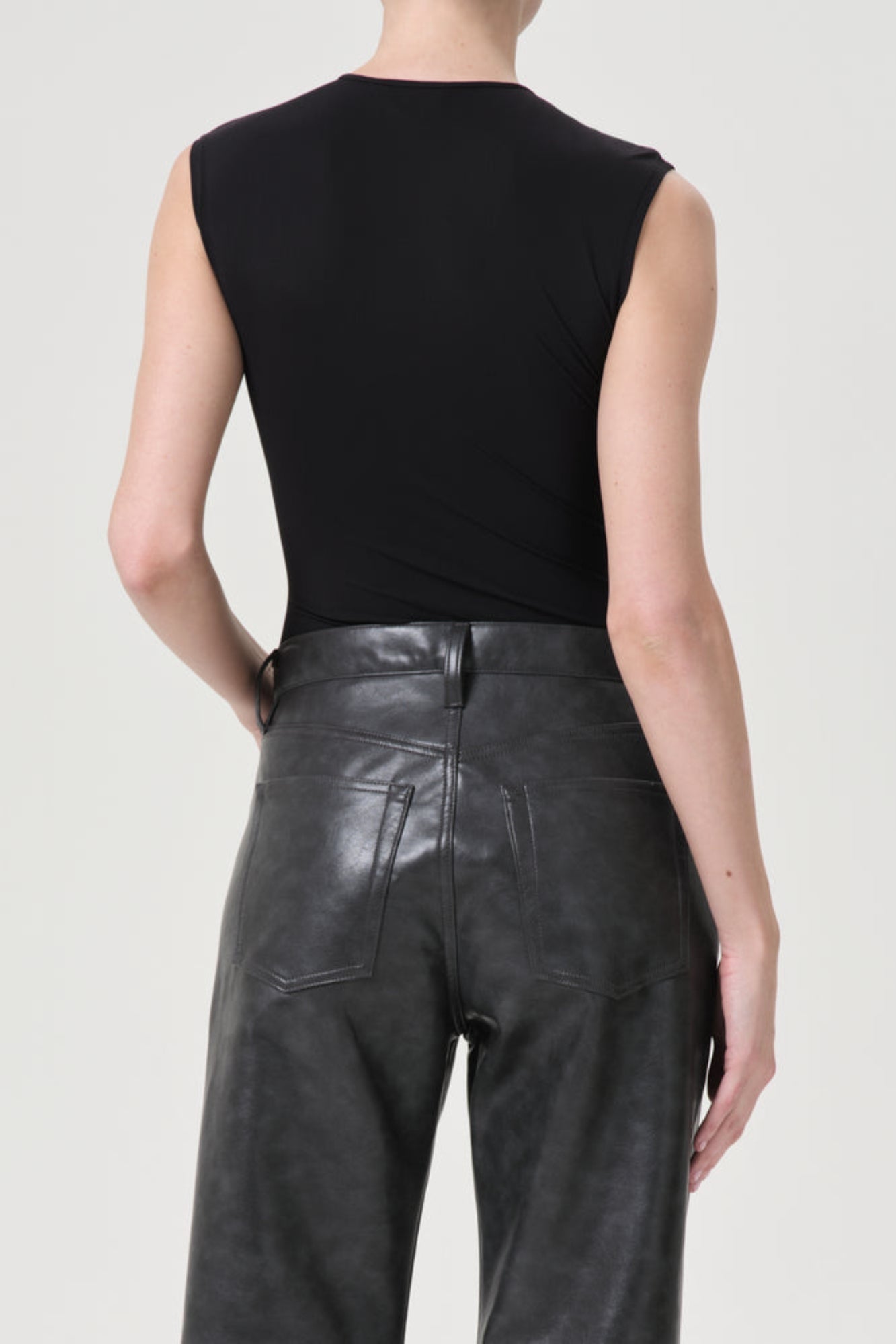 AURA SLEEVELESS BLACK BODYSUIT