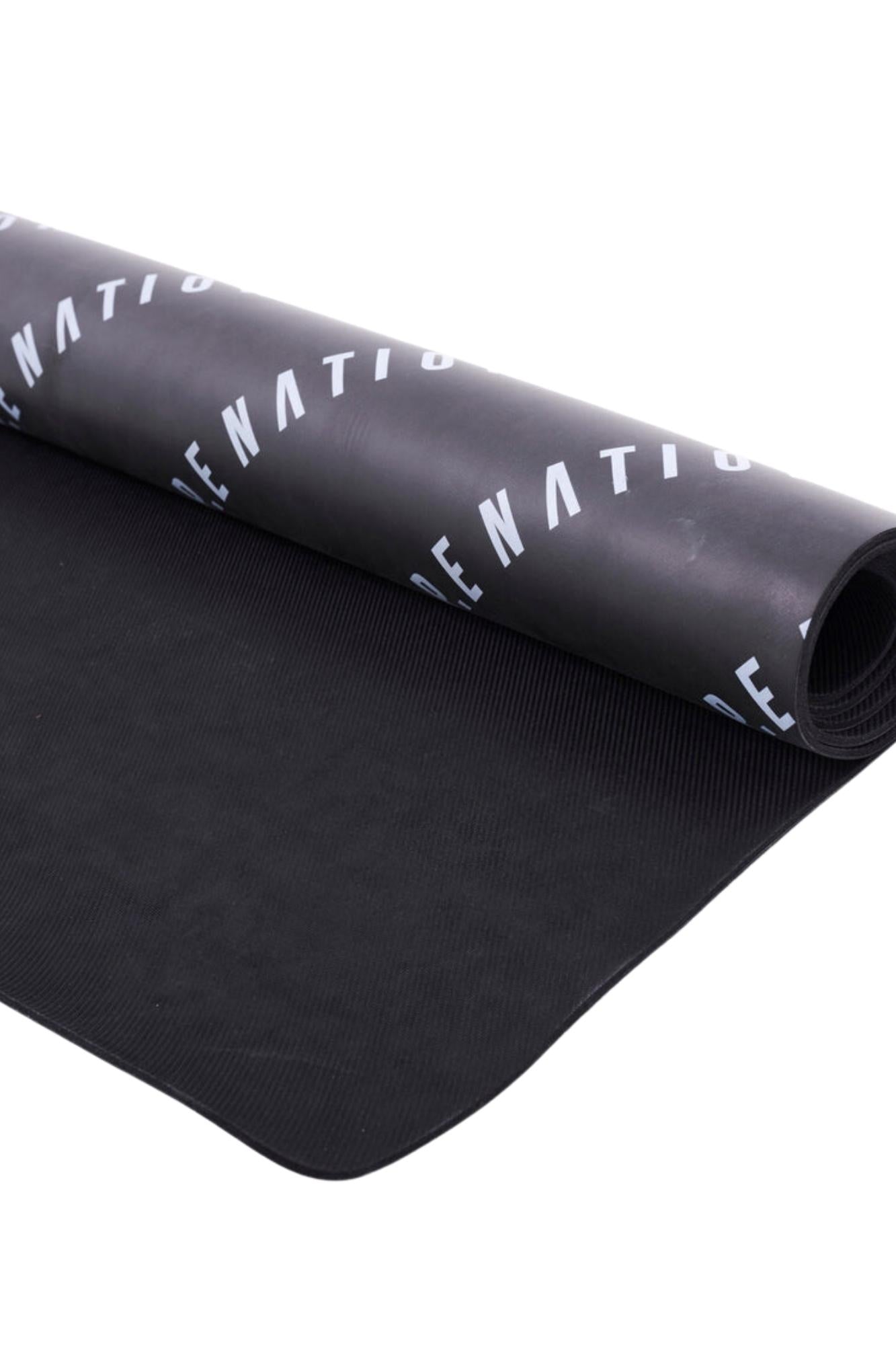 TRANSCEND-YOGA-BLACK-MAT-3